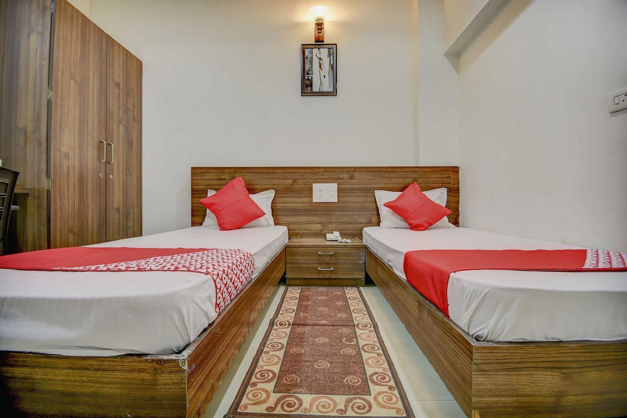 Hotel O Plus Corporate One Khapa  Exterior photo